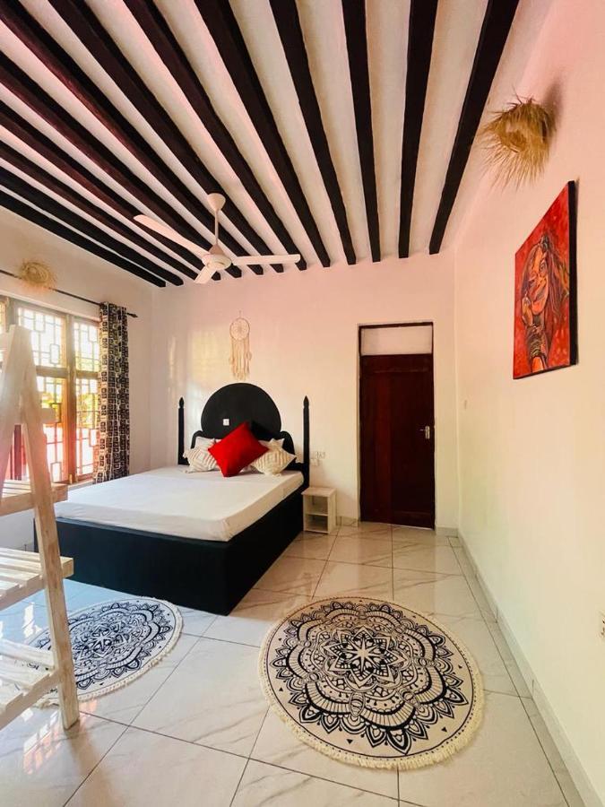 Villa Euphoria - Adults Only Паже Екстериор снимка