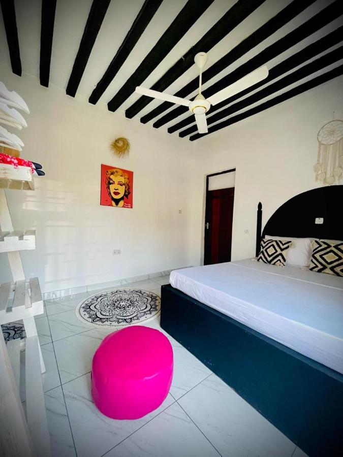 Villa Euphoria - Adults Only Паже Екстериор снимка
