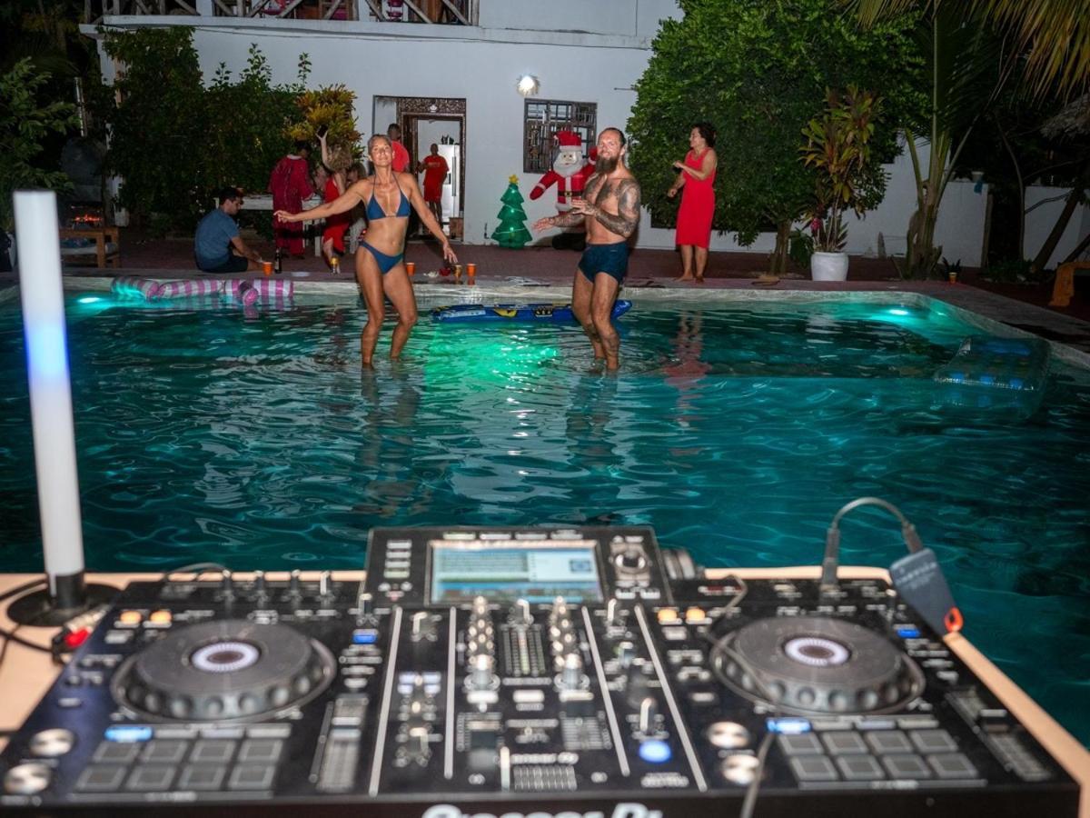 Villa Euphoria - Adults Only Паже Екстериор снимка